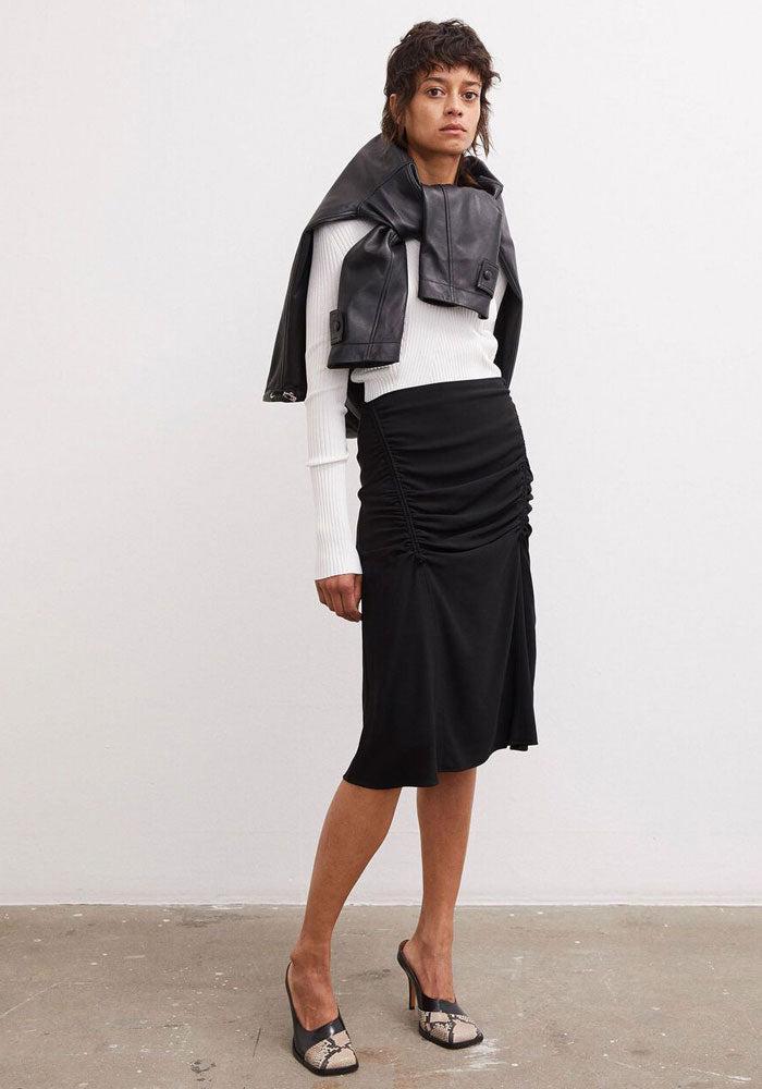 Falda con cordón de billar