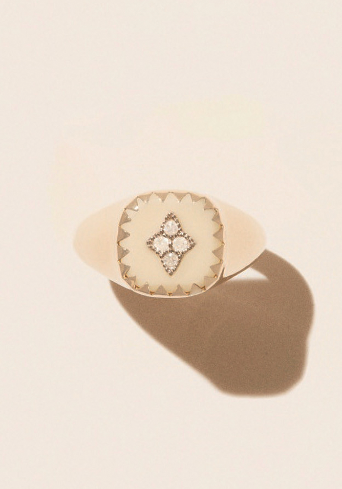 Bague Chevalière Pierrot Blanche - Pascale Monvoisin