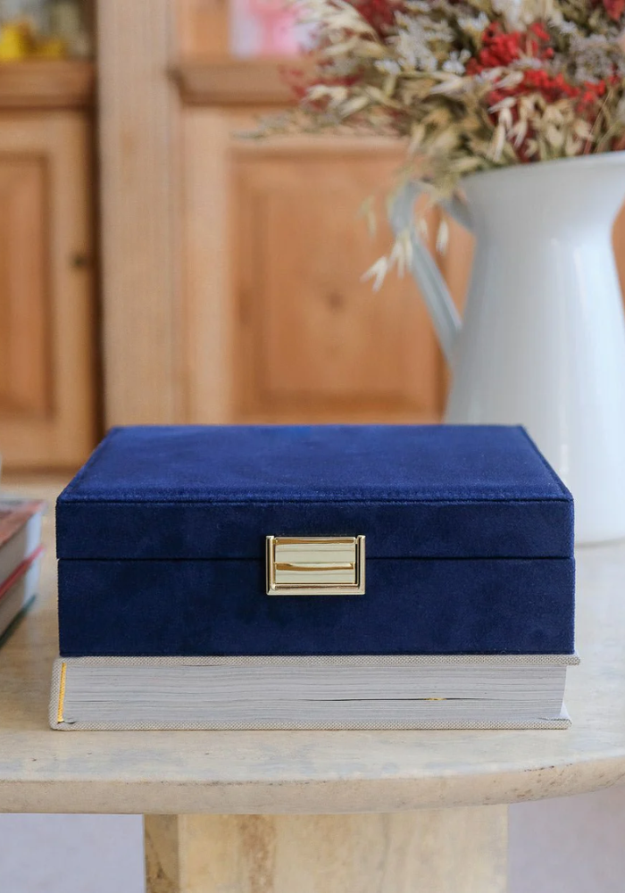 Boîte À Bijoux Anne En Velours Bleu Marine - Sélectionné par Blush