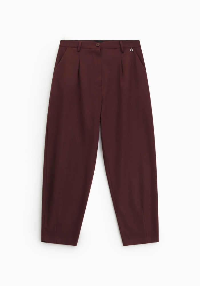 Pantalon Carotte Resserre En Bas Bordeaux