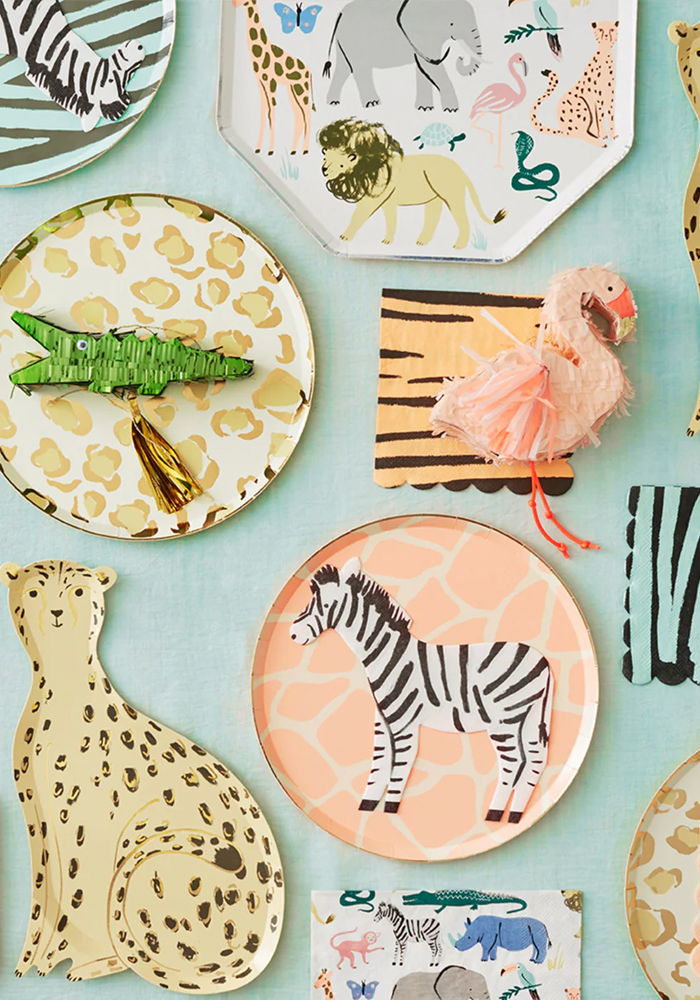 Set of 8 Large Animal Pattern Plates