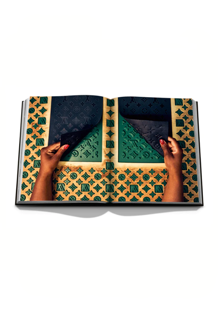 Louis Vuitton Manufactures book