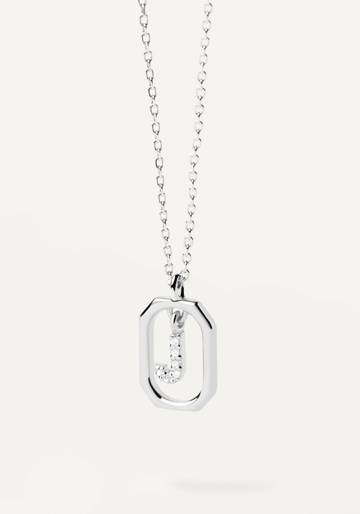 Collar de plata con mini letras