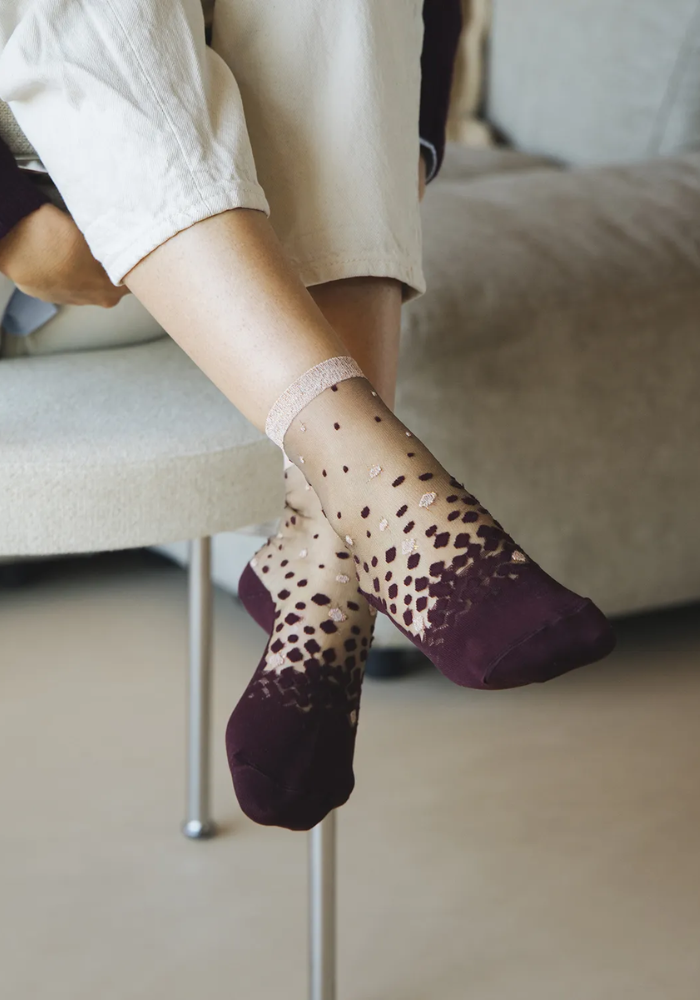 Chaussettes Transparentes Nakameguro Bordeaux - Atelier Saint Eustache