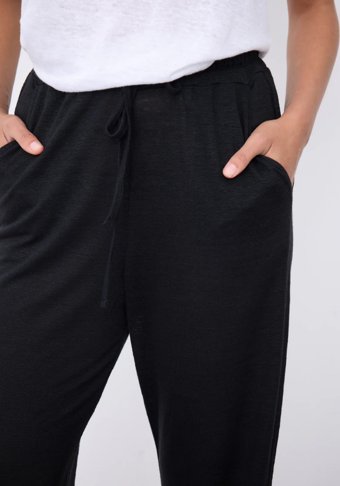 Pantalon En Lin Satine Noir - Notshy