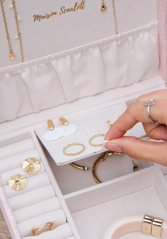 Anne Linen Beige Jewelry Box