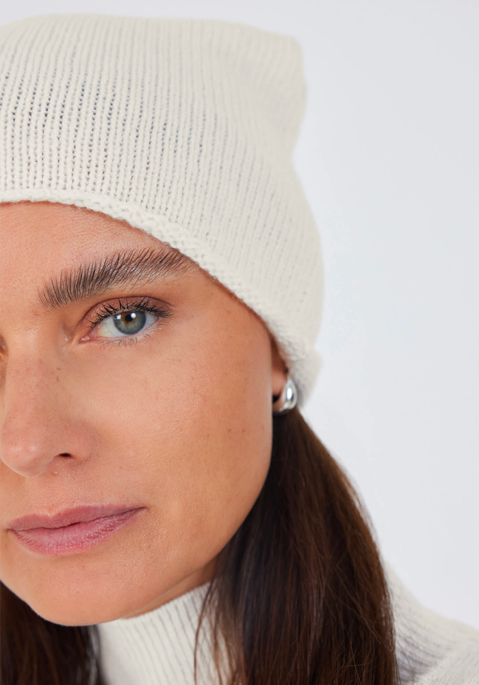 Bonnet Ines Écru - Not Shy