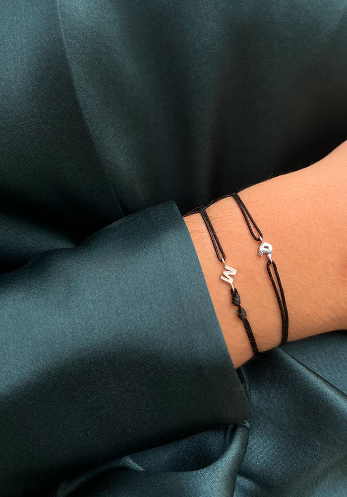 Bracelet Initiale Or Blanc Sur Cordon Noir - Kismet