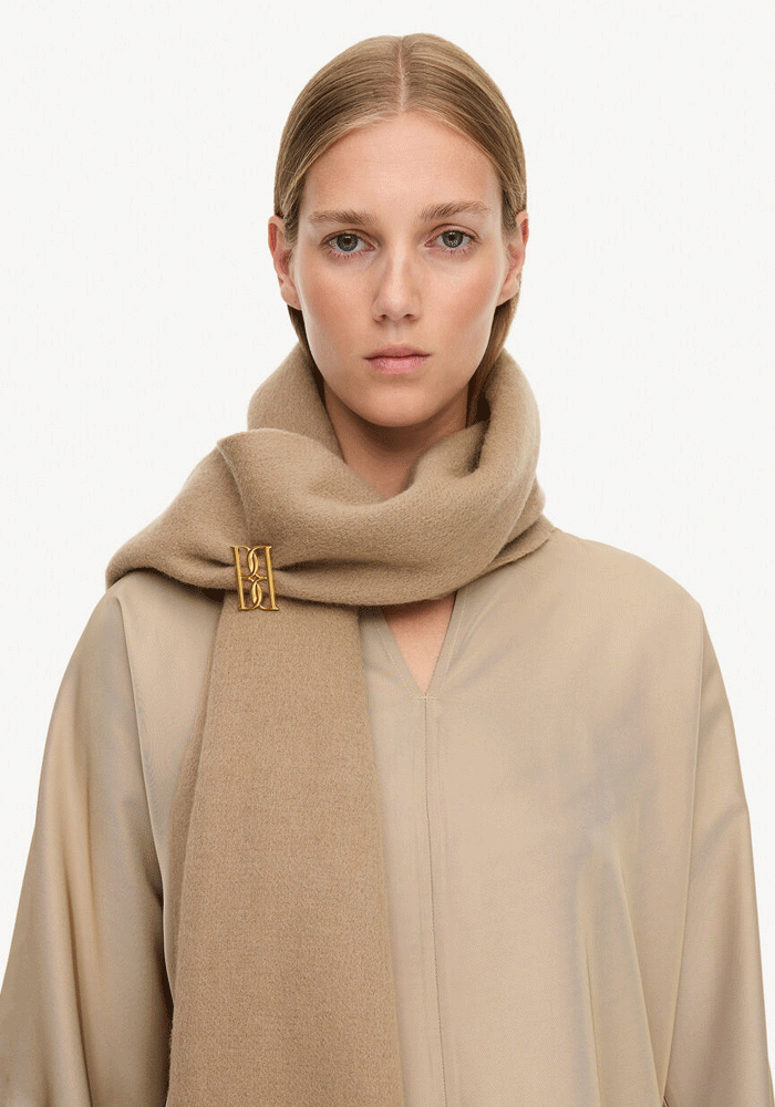 Broche Mono Small - By Malene Birger