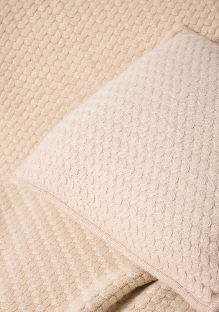 Sekan cushion