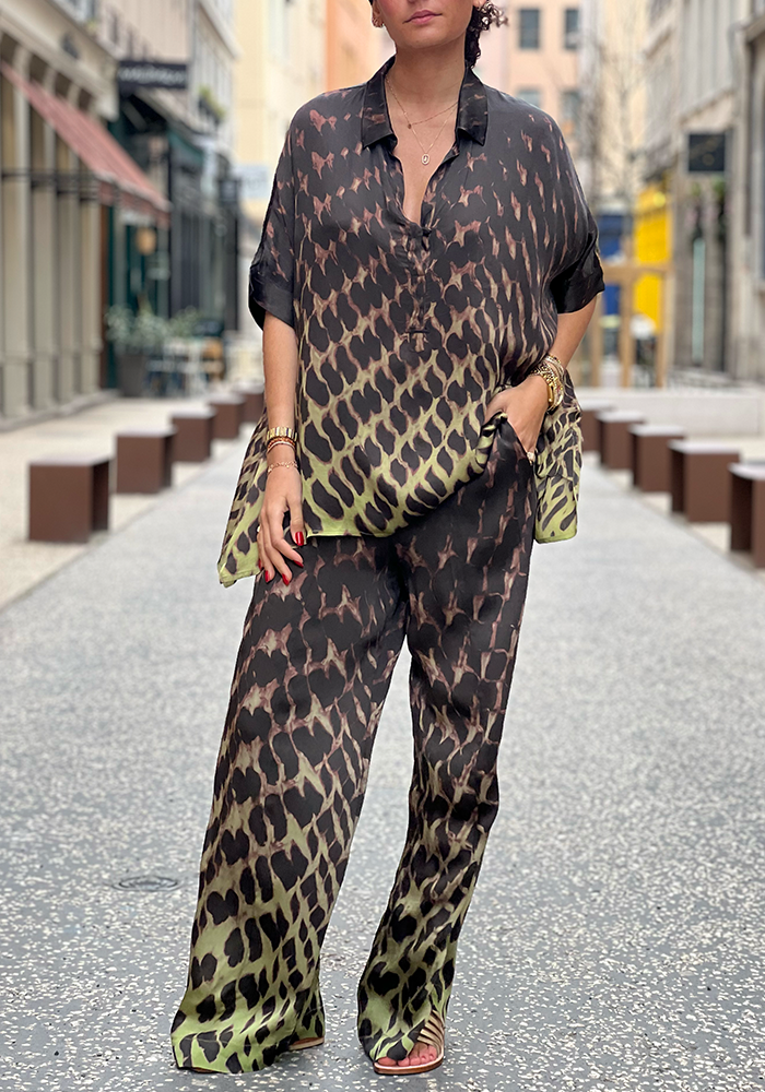 Blouse Sabine Spots Kaki - Nous Antwerp