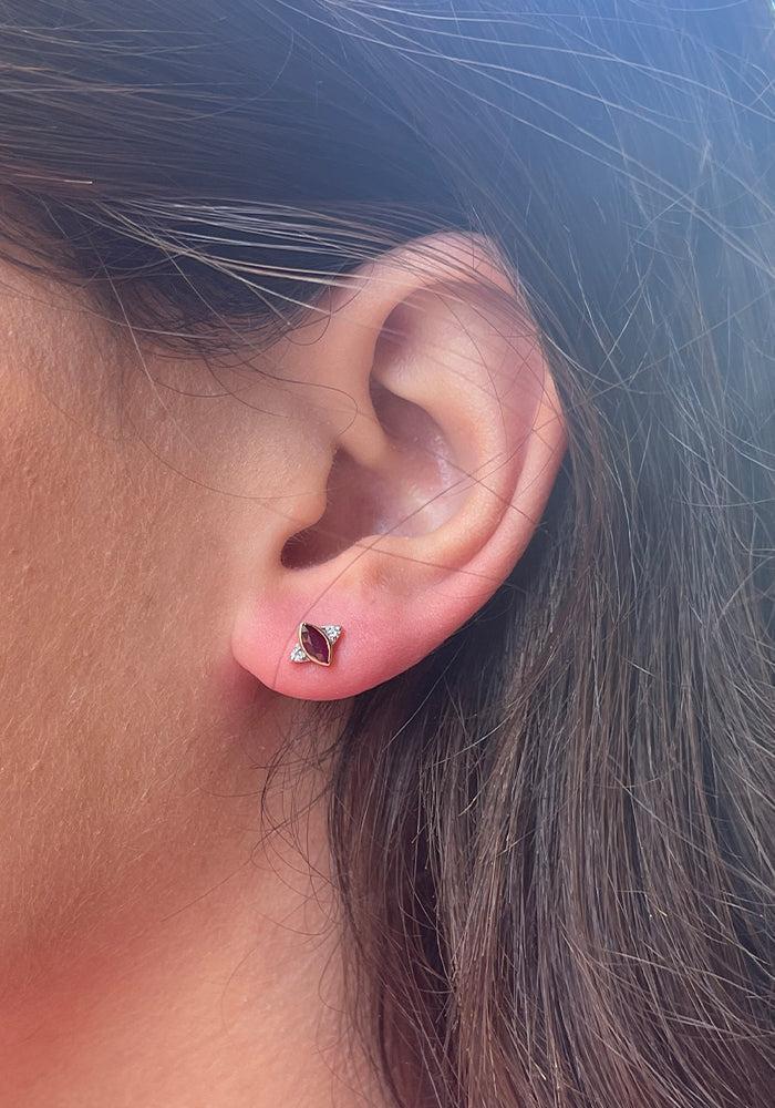 Boucle D'Oreille Mystique En Rubis Diamant Blanc Et Or Rose