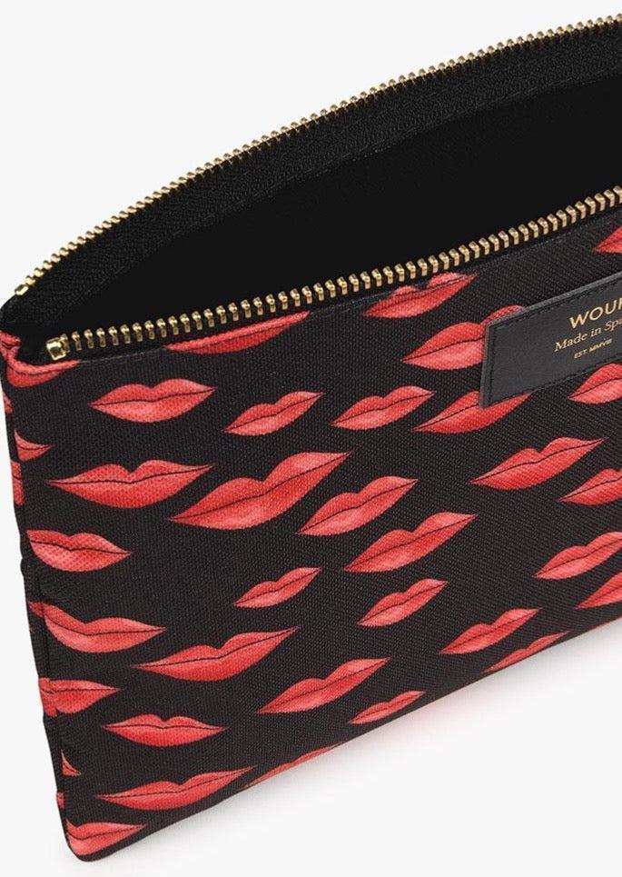 Pochette XL Pouch « Beso »