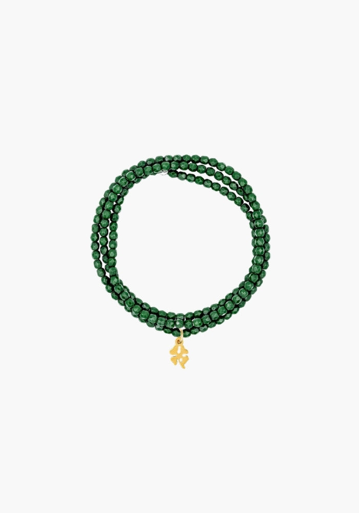 Bracelet 3 Tours Green Forest pendentif Trèfle doré porté en bracelet - Têtes Blondes