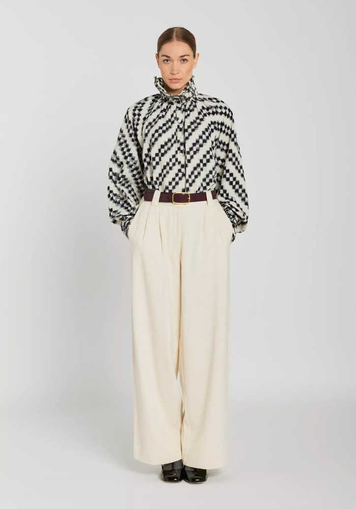 Blouse Ikat Noire Et Blanche - V De Vinster
