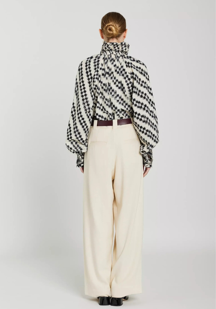 Blouse Ikat Noire Et Blanche - V De Vinster