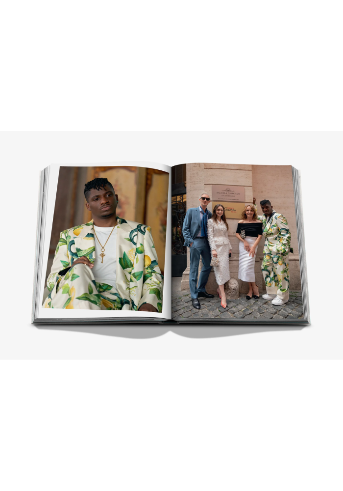 Livre Emily In Paris The Fashion Guide - Assouline