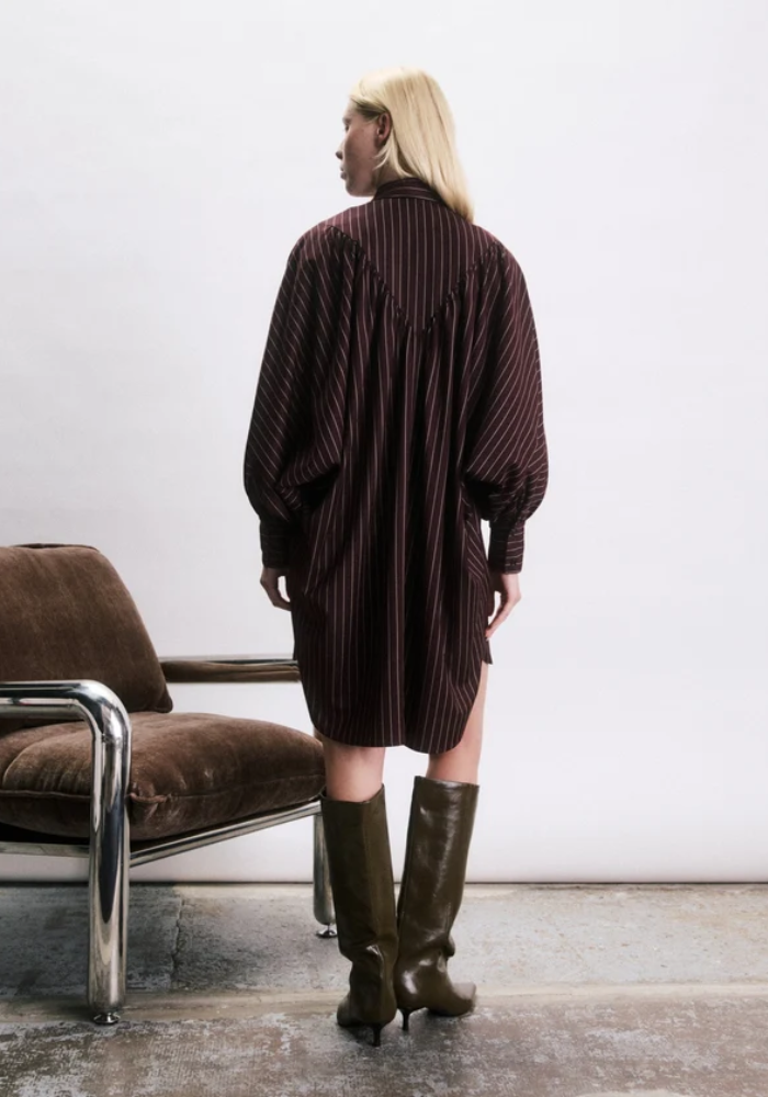 Robe Rhys Bordeaux - Jiji Studio
