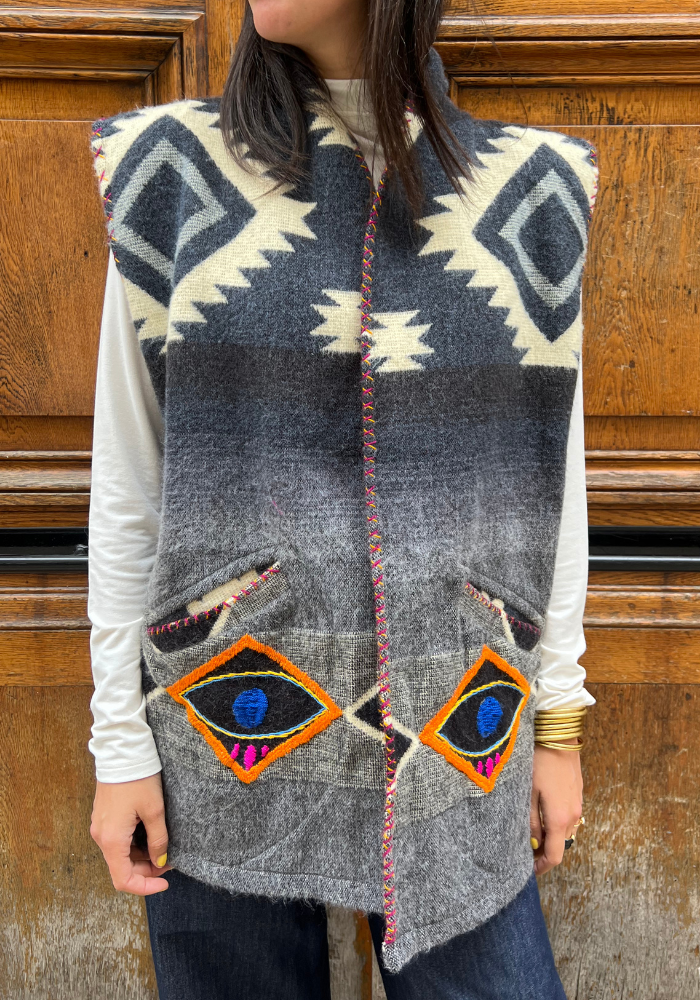 Veste Ojo Sans Manche Grise - Sélectionné par Blush