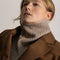 Cuello de cachemira beige