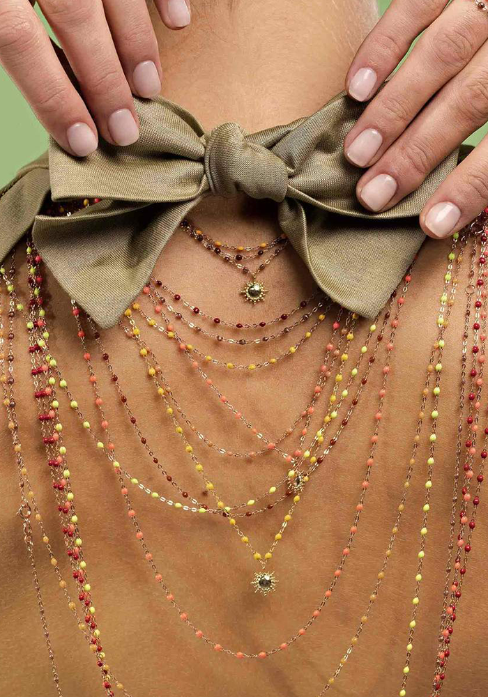 Collar Clásico Gigi Oro Rosa Y Resinas Rubí 50cm