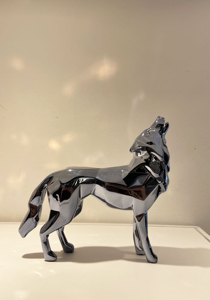 Statue Wolf Spirit Black Edition